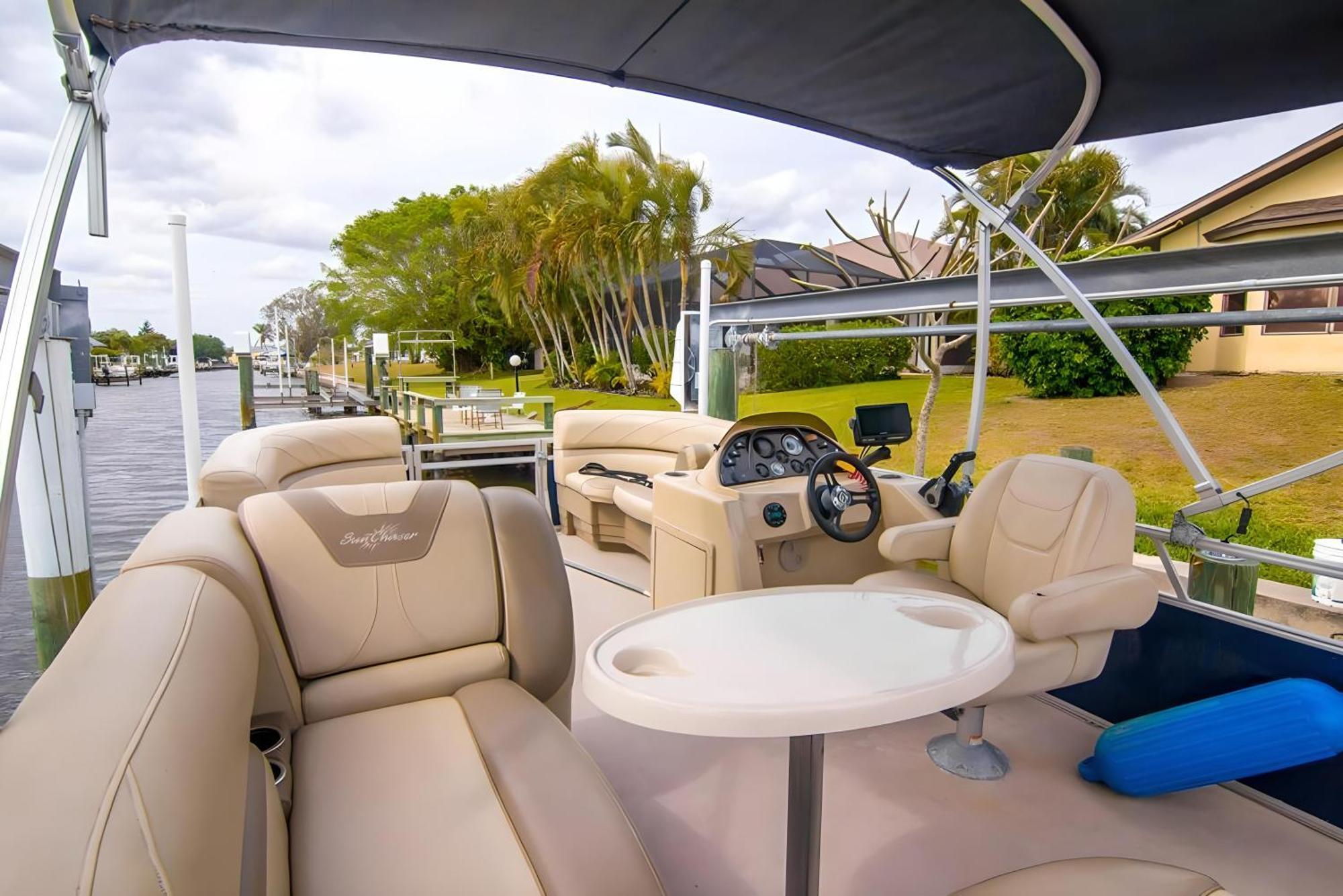 House With A Boatyour Private Waterfront Resort Port Charlotte Eksteriør bilde